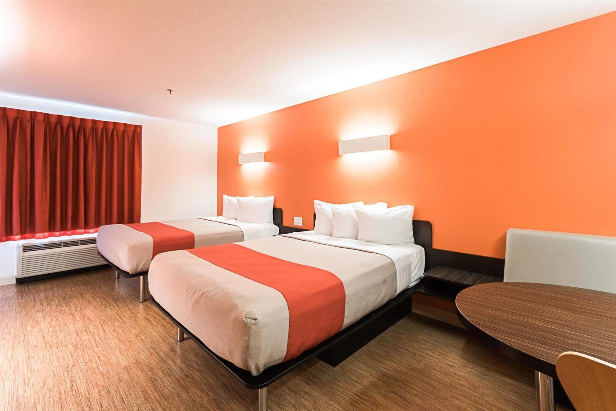 Motel 6-Moosomin, Sk Exteriör bild