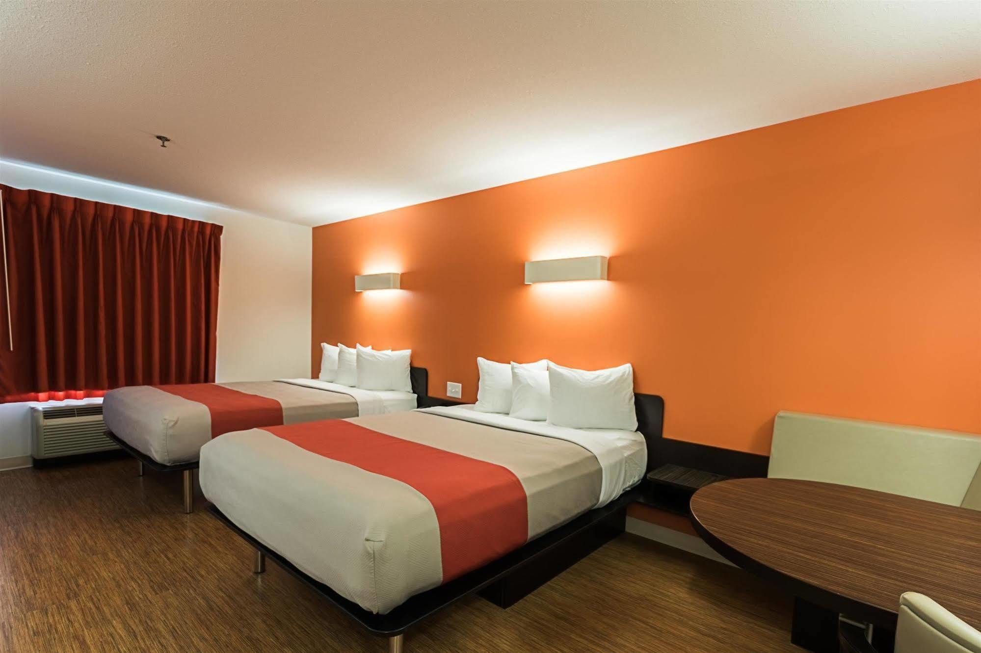 Motel 6-Moosomin, Sk Exteriör bild
